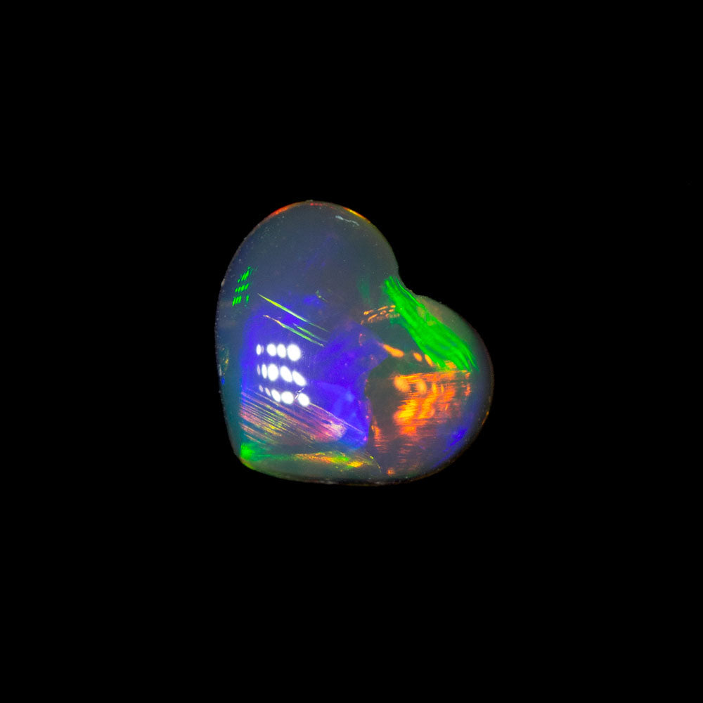 0.55 ct crystal opal 6.6x5.6x2.3mm