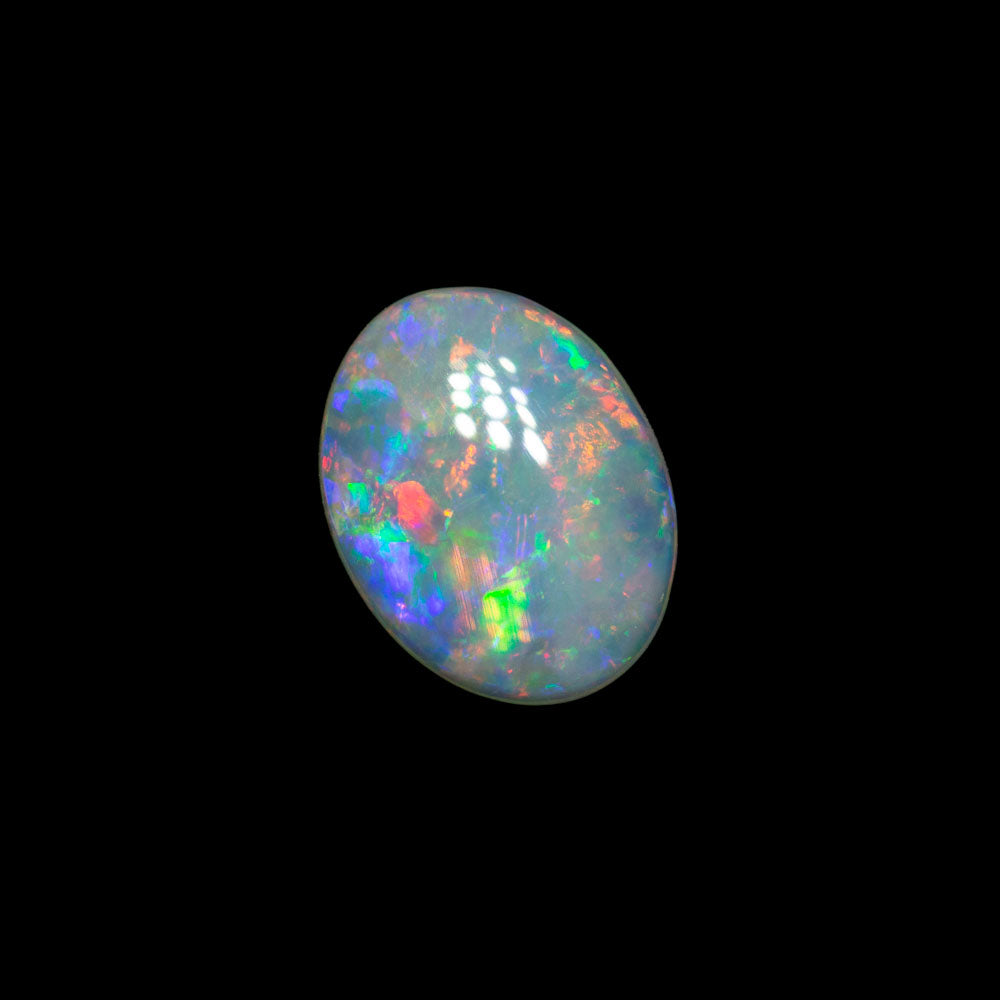 0.57 ct white opal 7.9x6.1x1.8mm