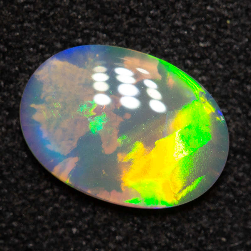 0.58 ct crystal opal 8.5x6.1x1.7mm