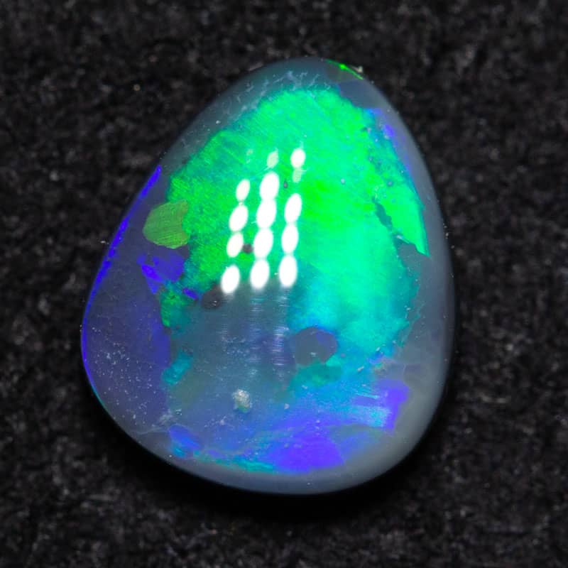 0.59ct black opal