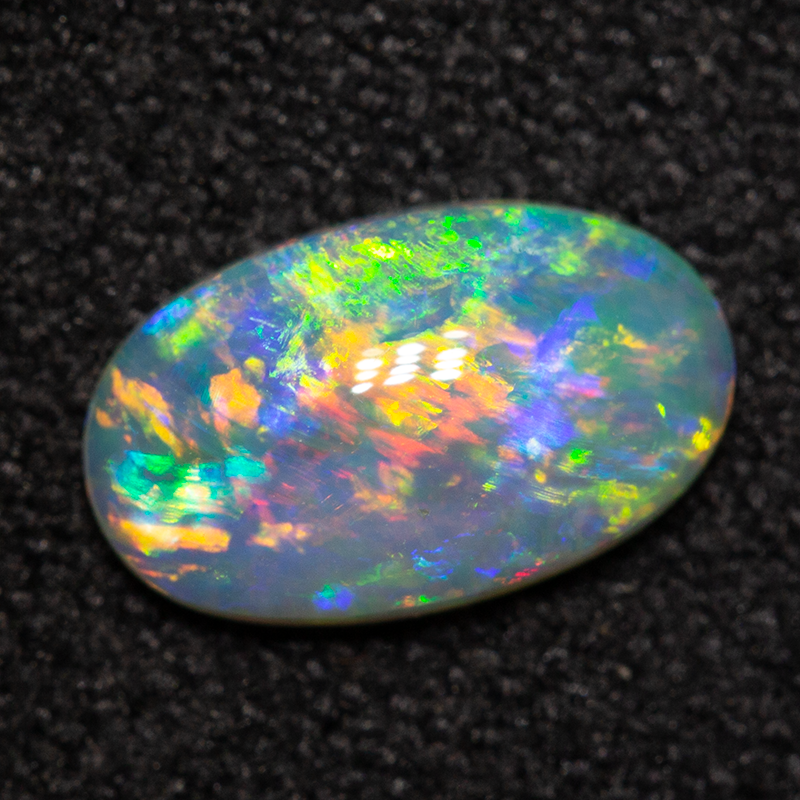 0.61 ct crystal opal 8.5x5.1x2.2mm