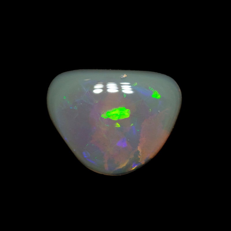 0.62 ct dark opal 8.4x6.6x1.8mm