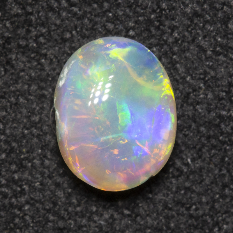 0.62 ct crystal opal 6.3x4.9x3.1mm