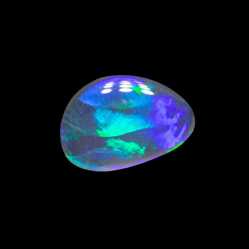 0.68 ct crystal opal 9.1x6.3x1.8mm