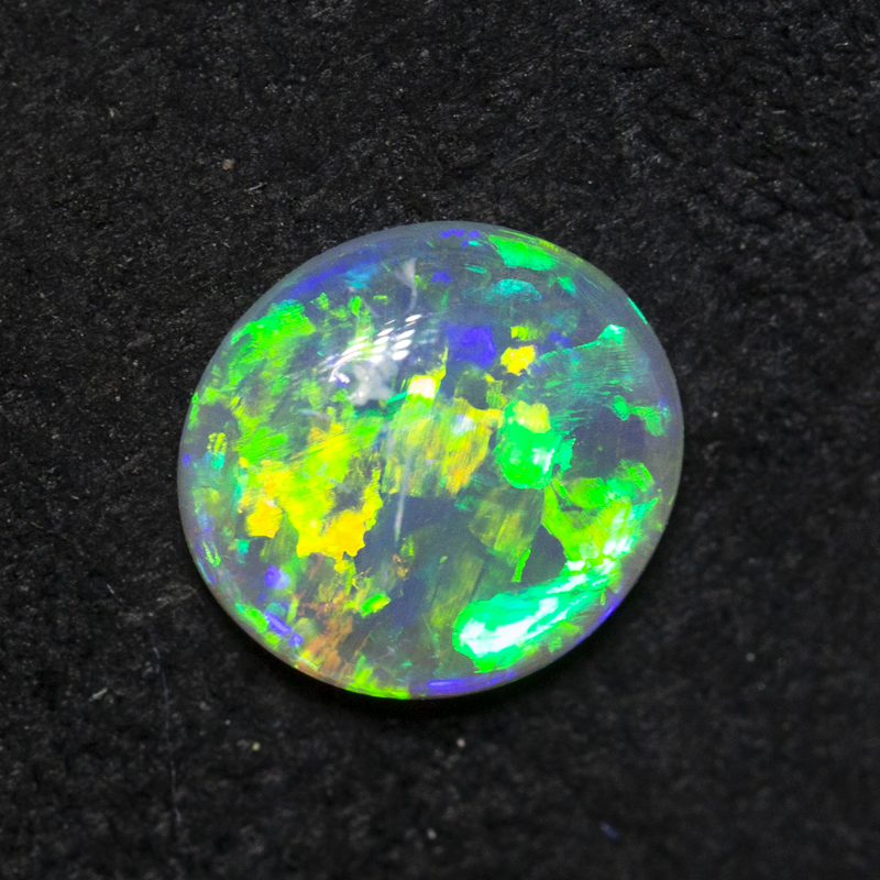 0.69 ct crystal opal 7.1x6.6x2.2mm