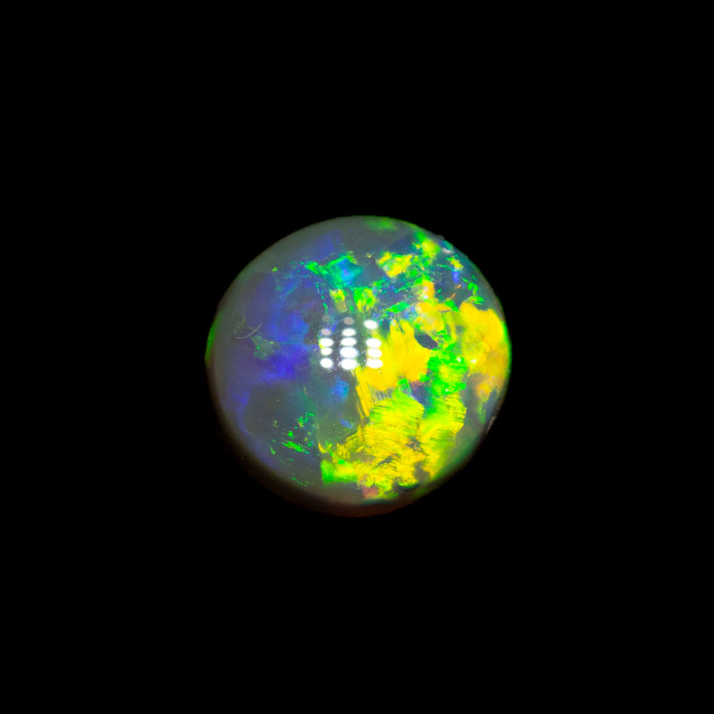 0.69 ct crystal opal 5.4x5.1x3.9mm