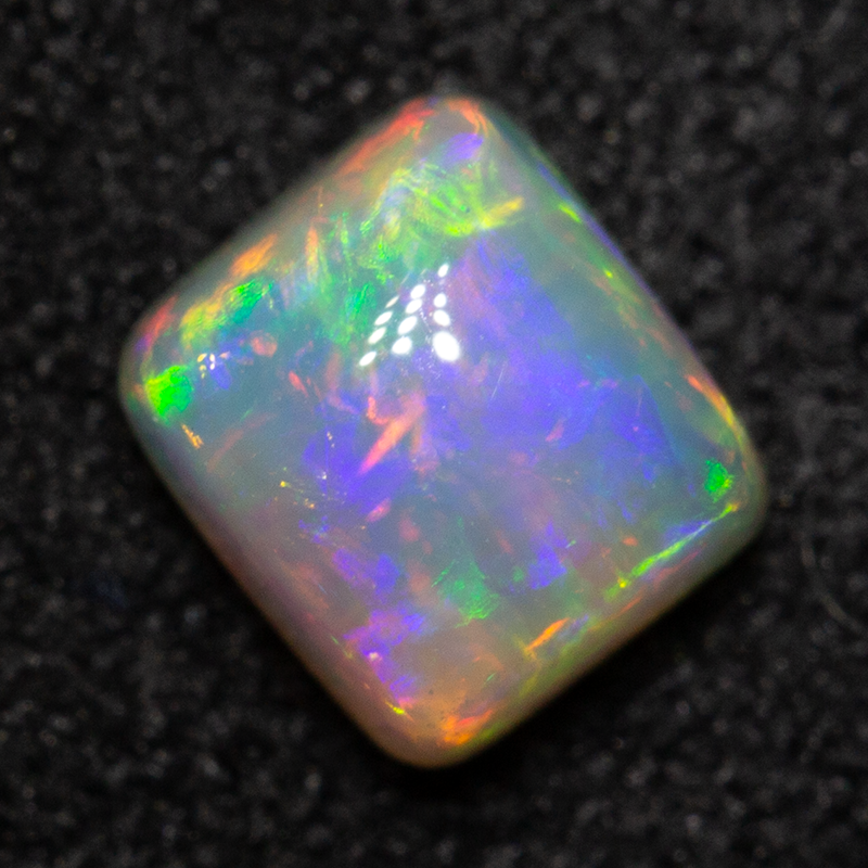 0.71 ct crystal opal 5.2x4.6x3.8mm