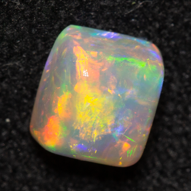 0.71 ct crystal opal 5.2x4.6x3.8mm