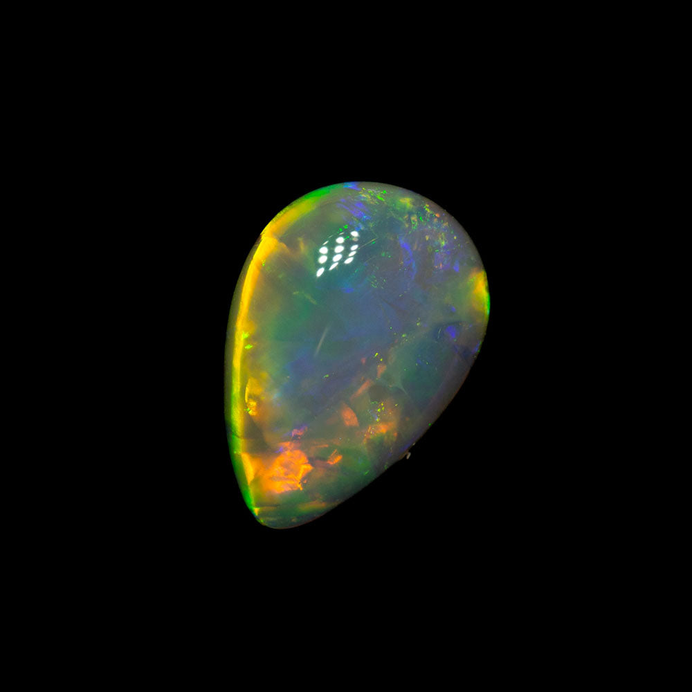0.77 ct crystal opal 8.4x5.9x2.7mm