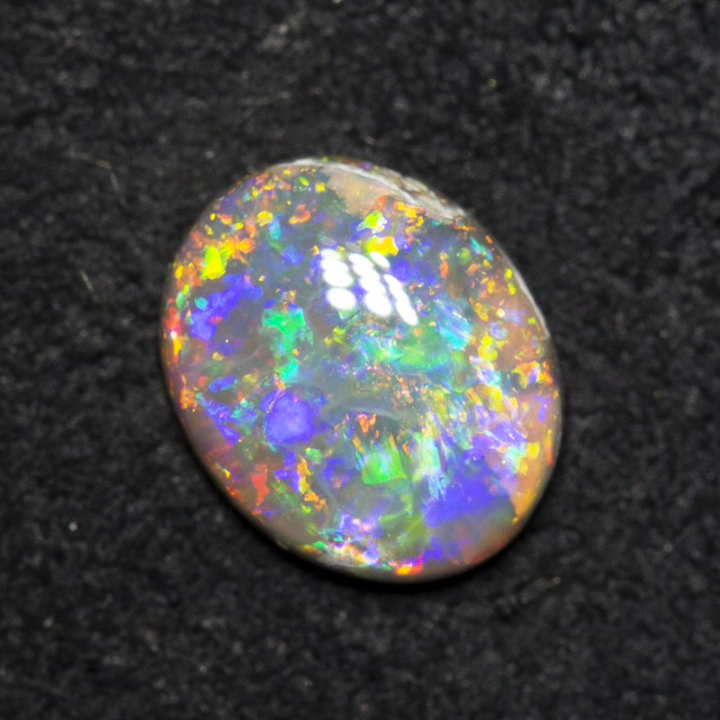 0.79 ct crystal opal 7.7x6.3x2.6mm