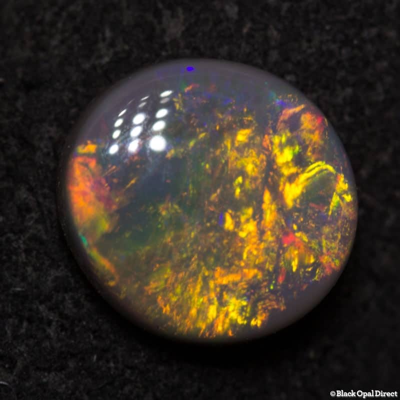 0.81ct black opal