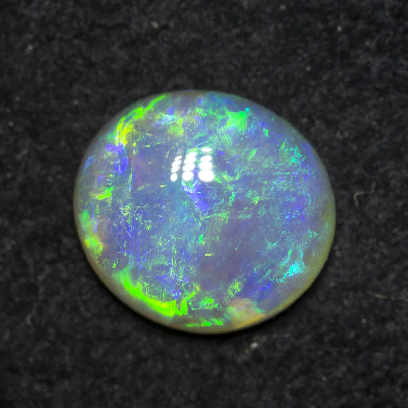 0.82 ct crystal opal 7.3x6.6x2.8mm
