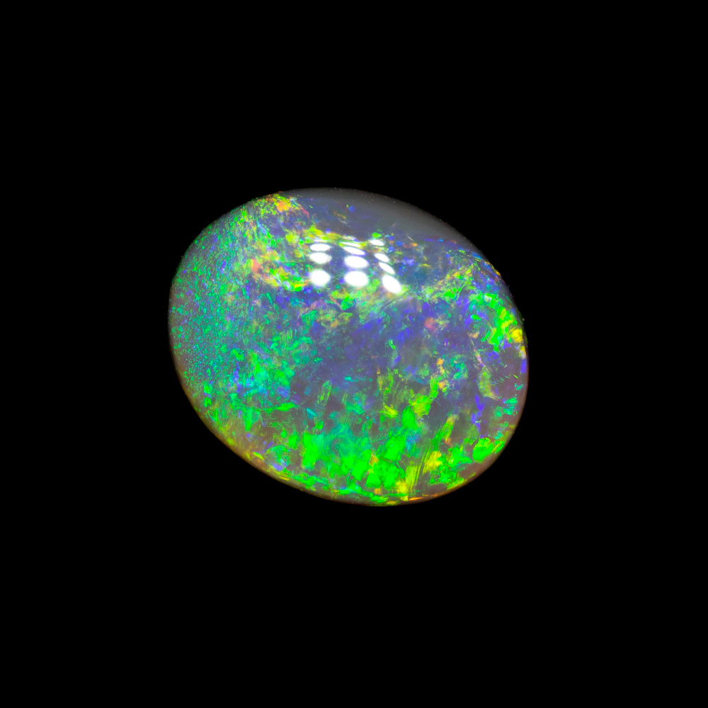 0.89 ct dark opal 7.6x6.2x2.9mm
