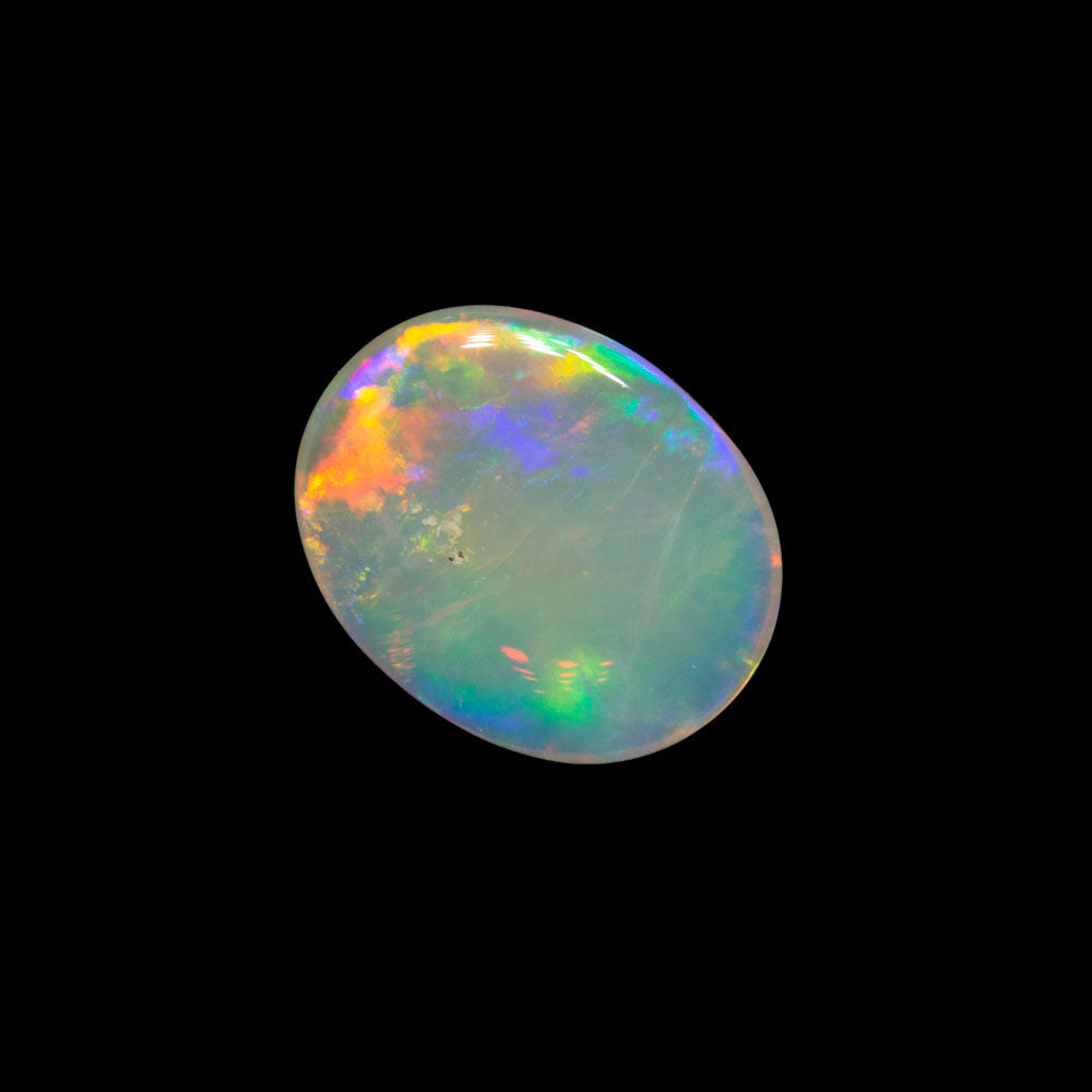 0.89 ct white opal 8.7x7x2mm