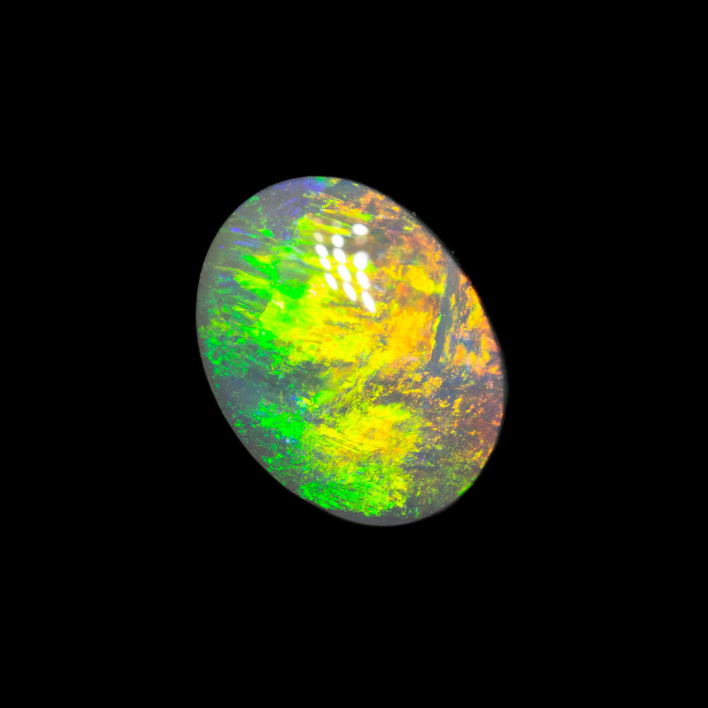 0.91 ct dark opal 8.2x6.4x2.6mm