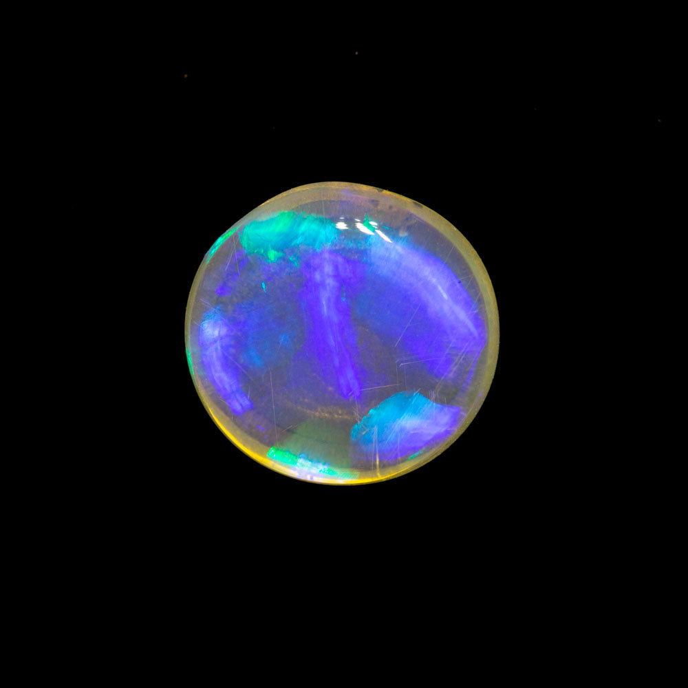0.92 ct crystal opal 7.2x7.2x2.8mm