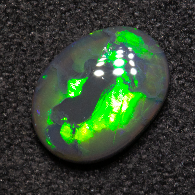 0.95 ct black opal 8.6x6.5x2.6mm