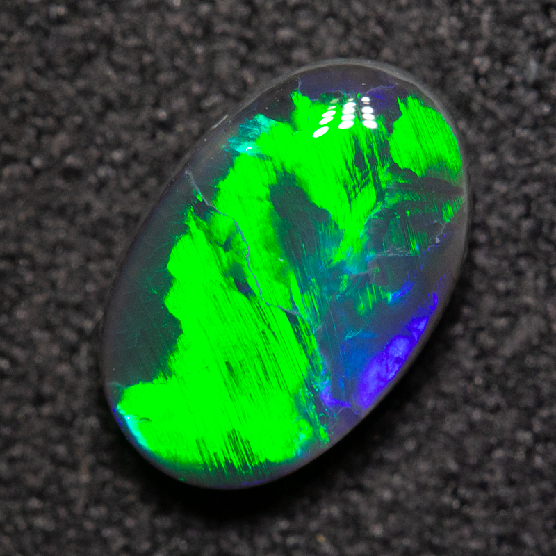 0.98ct black opal 8.3x5.5x3mm