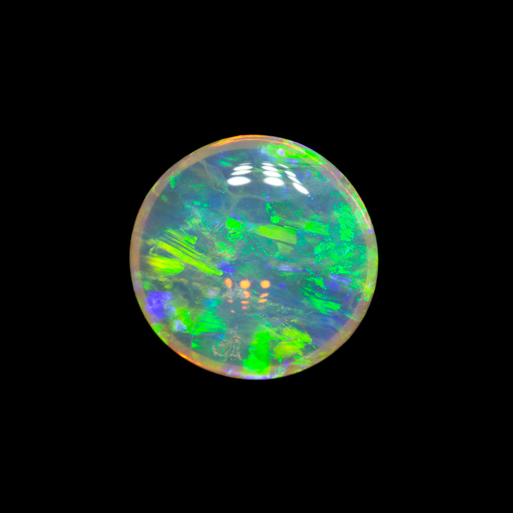 1.07 ct double-sided crystal opal 7.9x7.9x2.7mm