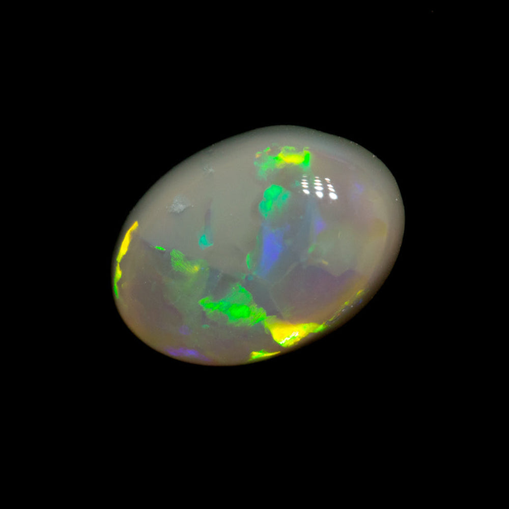 1.04 ct dark opal 8.3x6x3.3mm