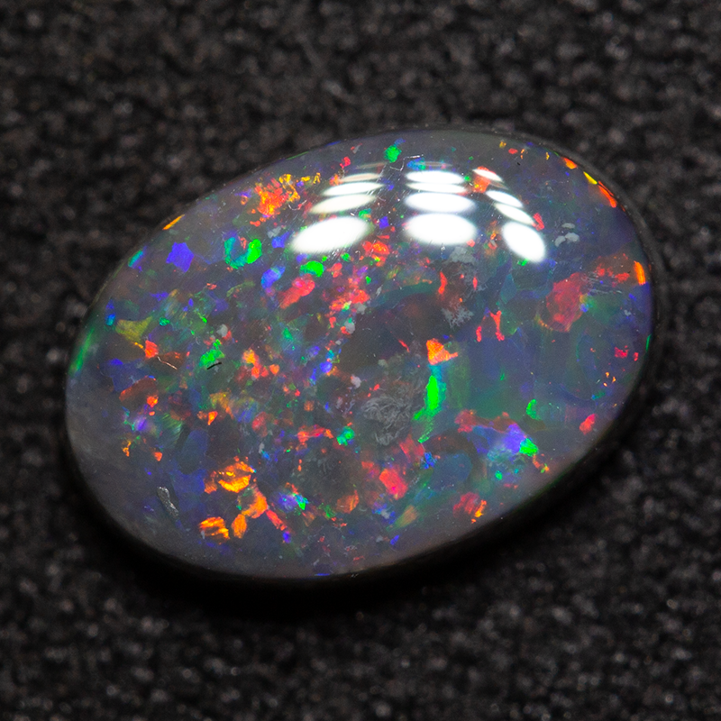 1.06 ct black opal 8.6x6x2.7mm