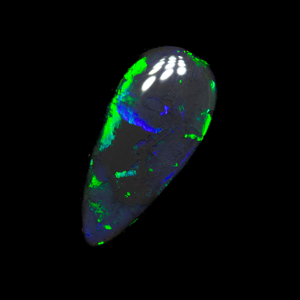 1.07 ct black opal 11x5.3x2.8mm