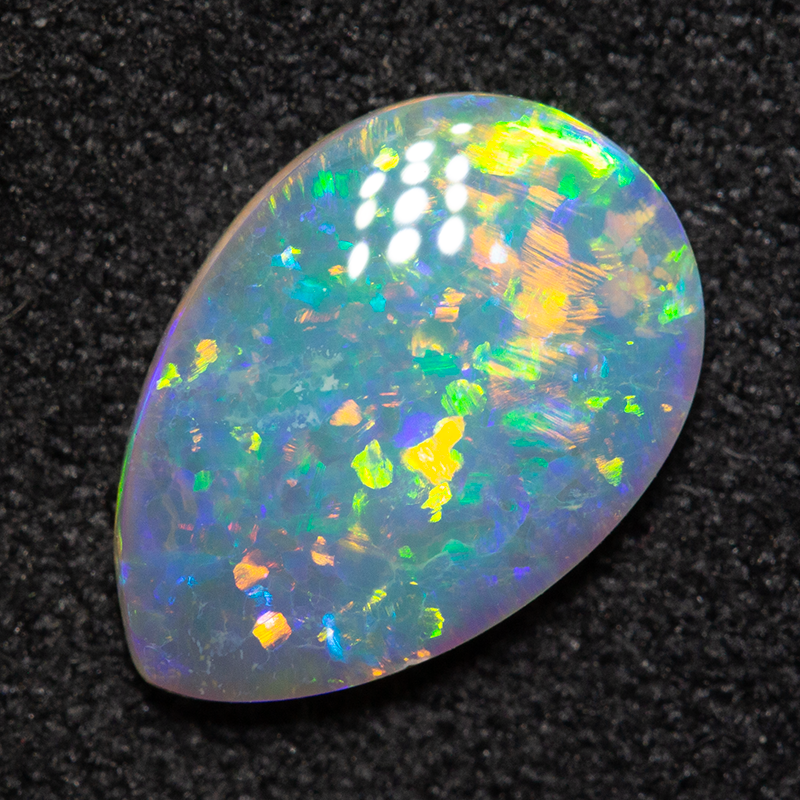 1.09 ct crystal opal 10.4x7.8x2.2mm