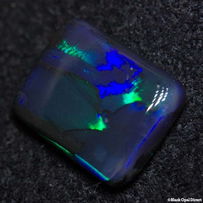 1.09ct black opal5