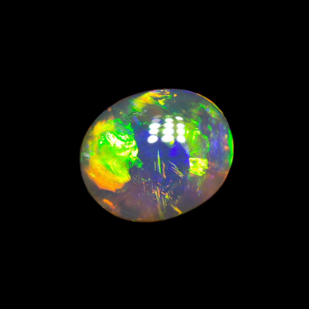 1.17 ct crystal opal 8.2x6.8x3.4mm