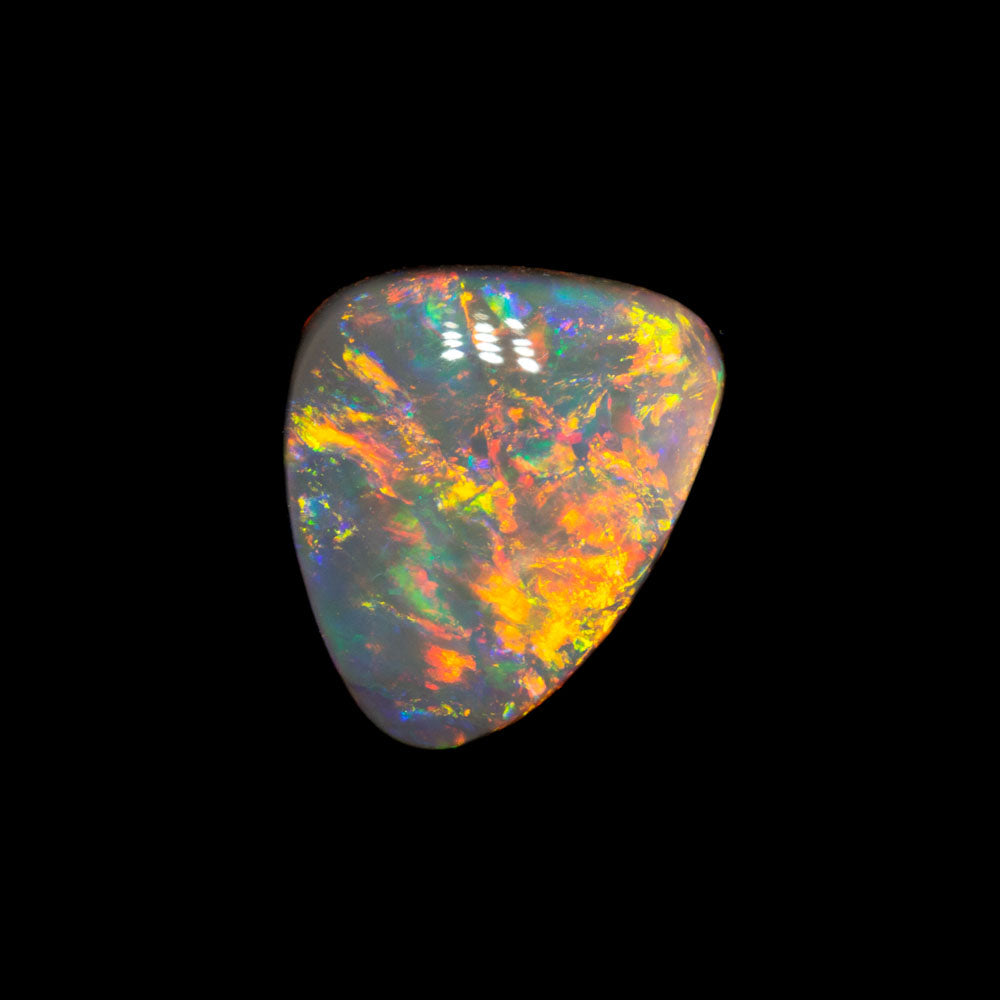 1.18 ct dark opal 8.5x7.3x3mm