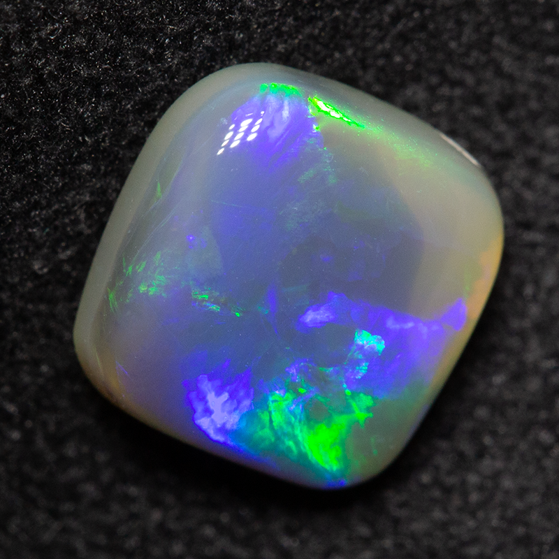 1.25 ct dark opal 7.2x7x3.2mm