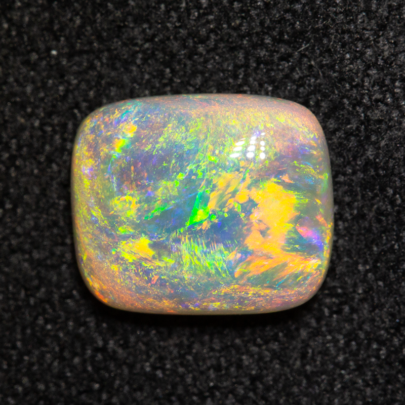 1.27 ct crystal opal 8.3x7x3mm