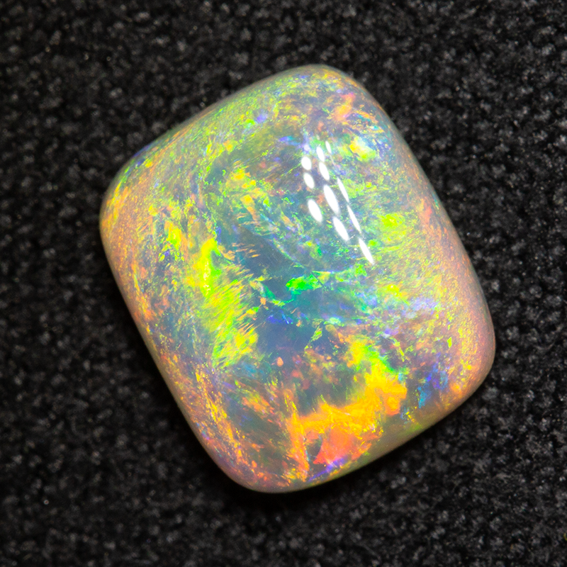 1.27 ct crystal opal 8.3x7x3mm