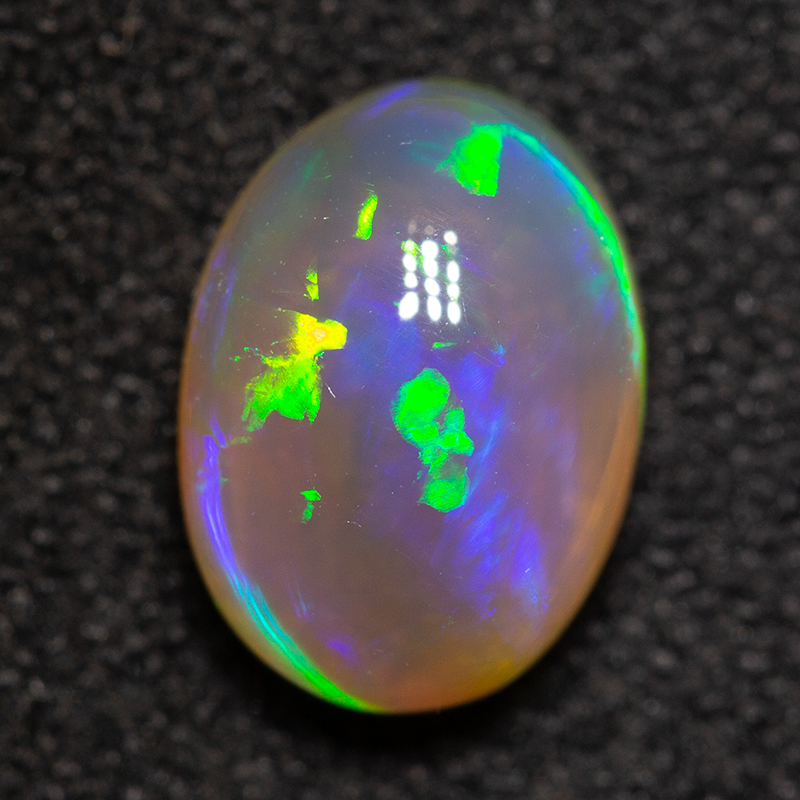 1.40 ct crystal opal 8.6x6.3x4.5mm