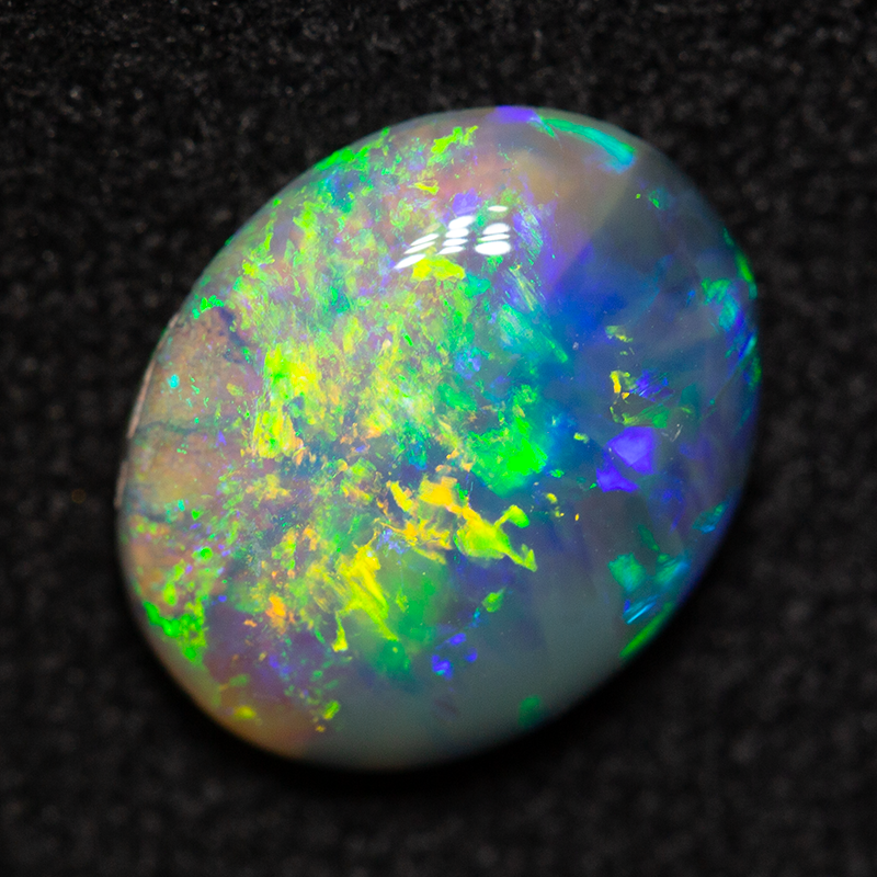 1.41 ct crystal opal 9.5x7.8x3.3mm