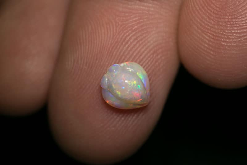1.43 ct opal flower bud carving 8x7.5x5.5mm