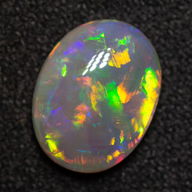 1.44 ct crystal opal 9.5x7.5x3mm