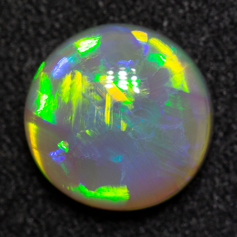 1.51 ct crystal opal 8.1x8.1x3.8mm