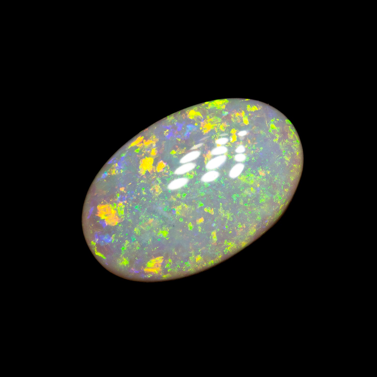 1.51 ct white opal 9.7x6.3x3.7mm