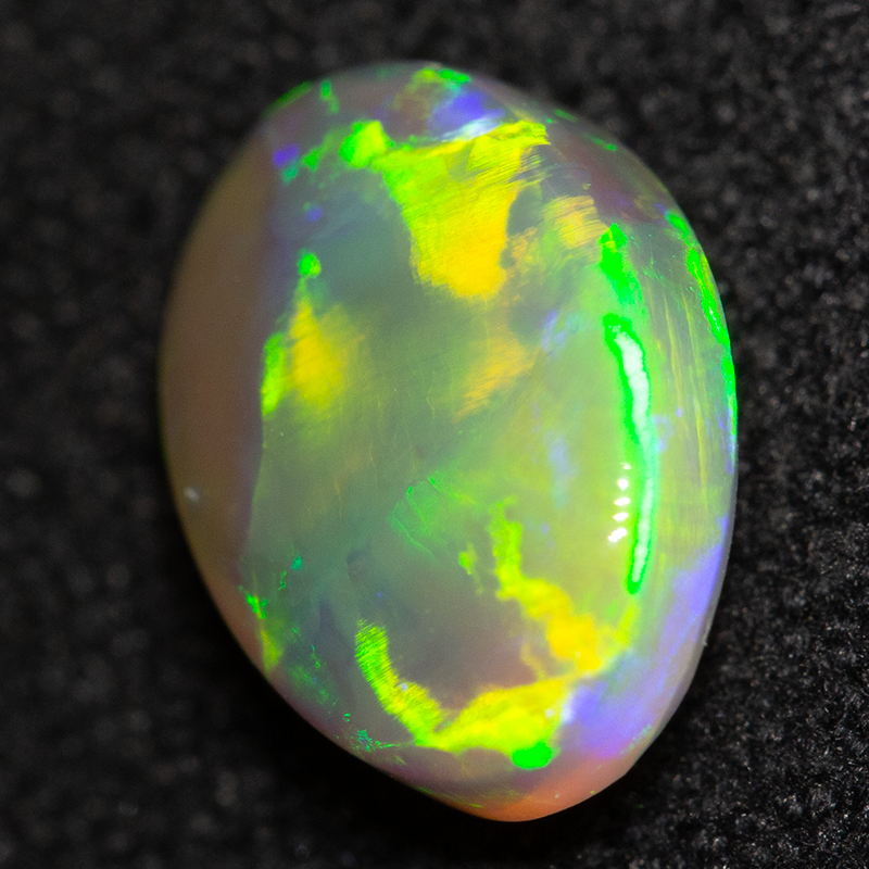 1.58 ct crystal opal 9.3x6.9x3.9mm