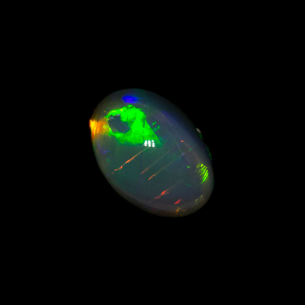 1.72 ct double-sided black opal 8x5.7x5.7mm