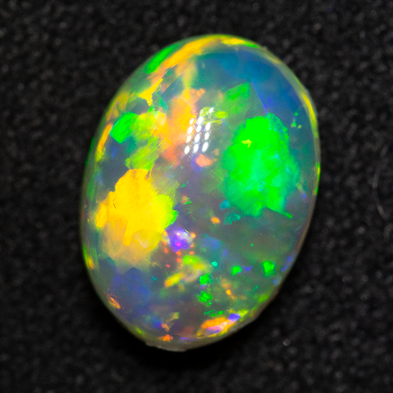 1.74 ct crystal opal 9.1x6.6x4.6mm
