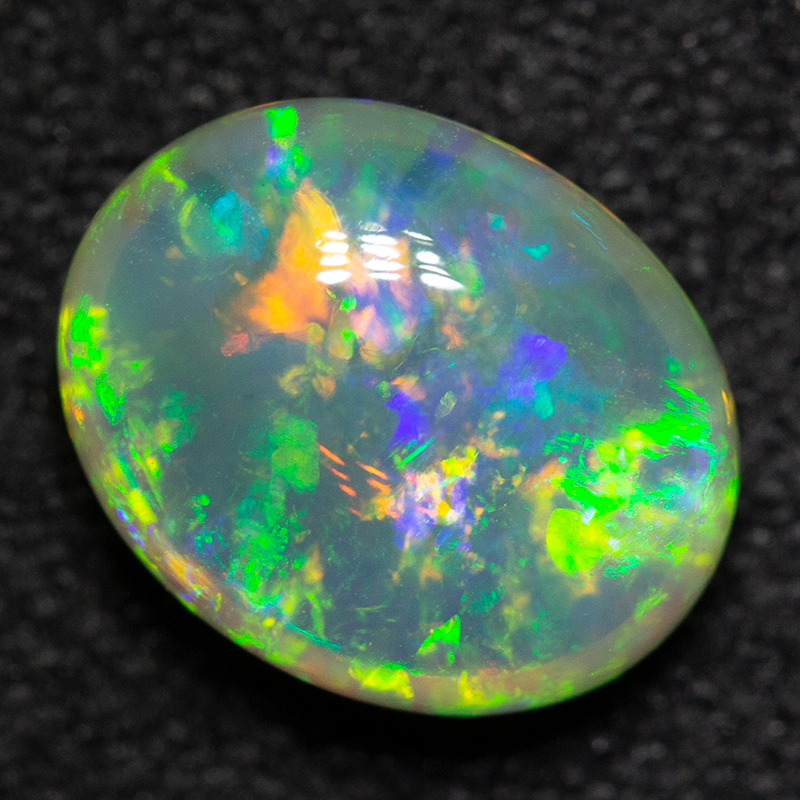 1.74 ct crystal opal 9x7.2x4.3mm