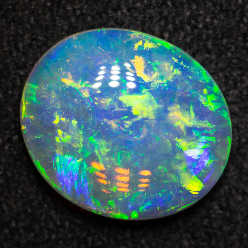 1.80 ct crystal opal 9.6x8.6x3.3mm