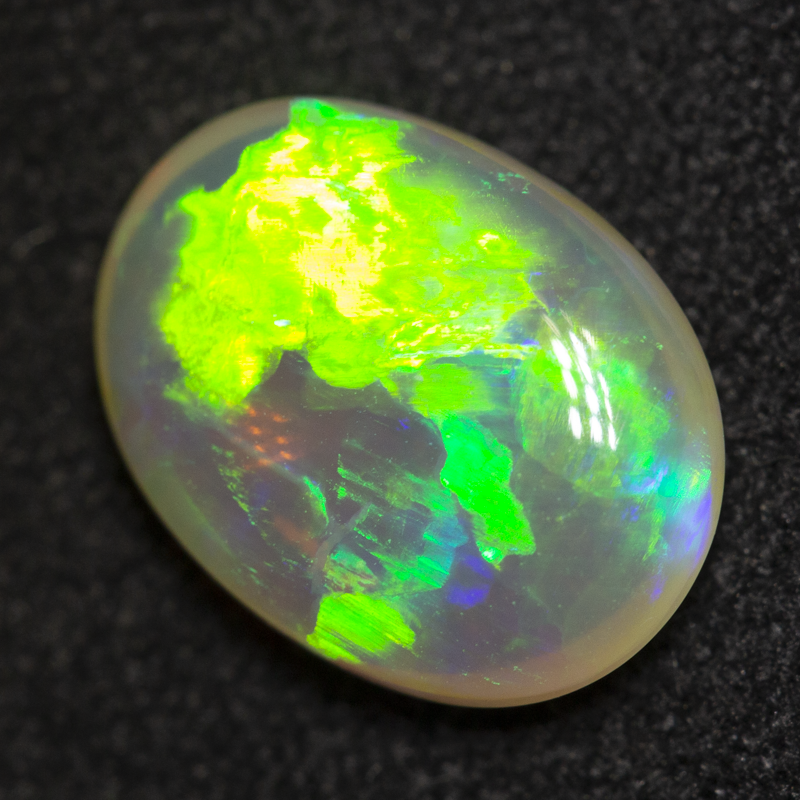 1.82 ct crystal opal 10.5x8x3mm