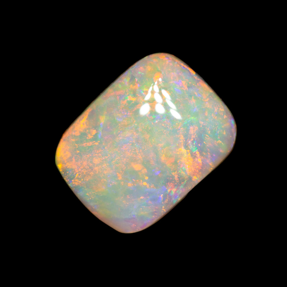 1.87 ct white opal 10.2x7.9x3.1mm