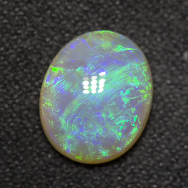 1.91 ct crystal opal 10x8.3x3.8mm