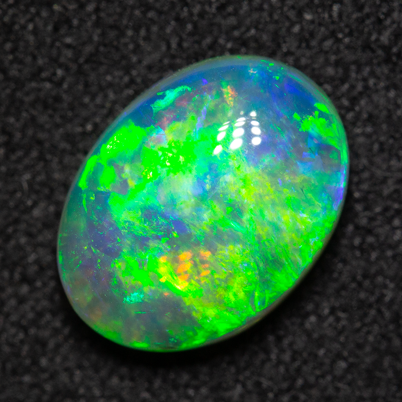 1.91 ct crystal opal 9.9x7.4x4.2mm