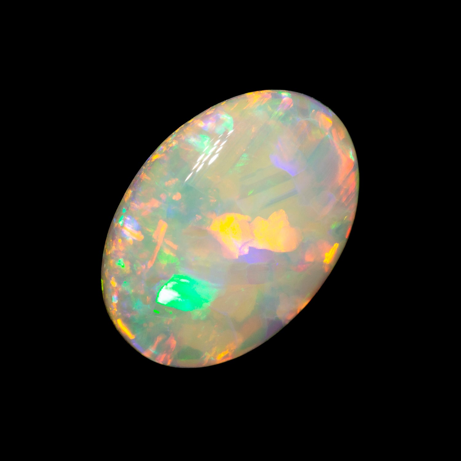 1.96 ct white opal 12.1x8.5x3.1mm