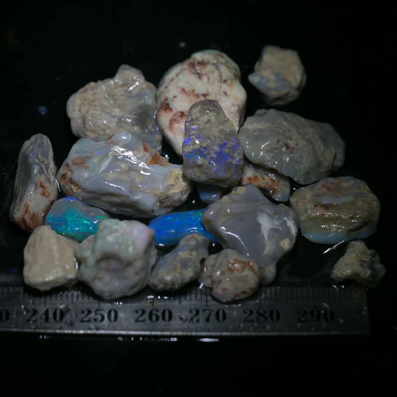 144ct-piece-rough-opal-parcel